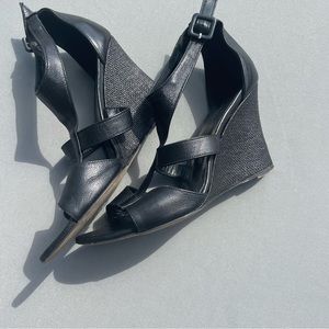 Studio Malori T-strap wedge sandals black